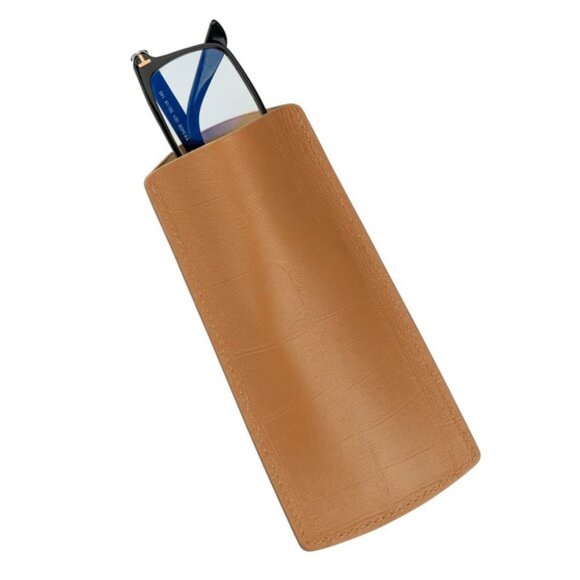 Calfskin Glasses Case – Alligator Effect, Luxury Feel - Rich Clay Brown - Picture 1 of 3